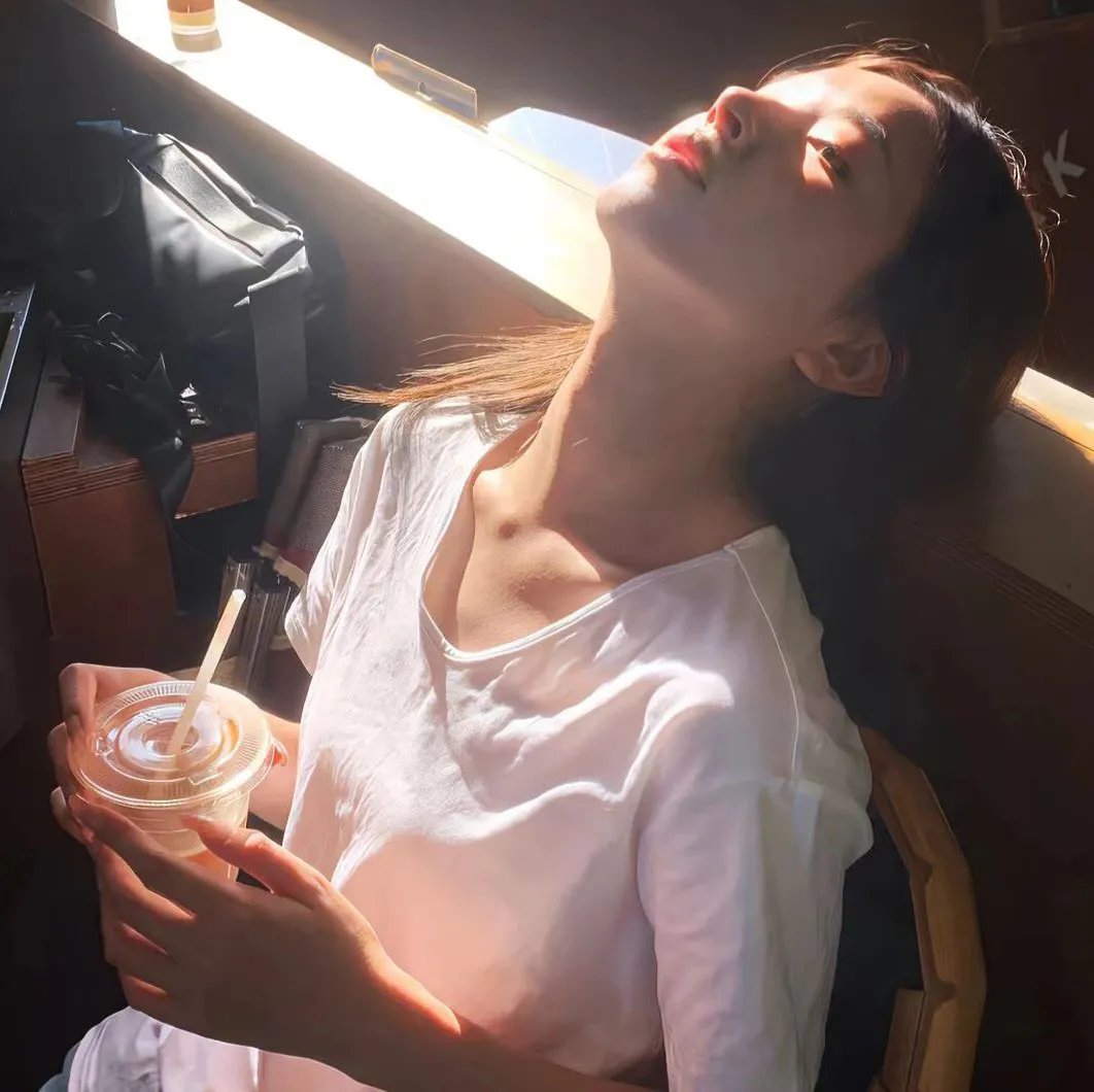 艳谍玛泰哈莉